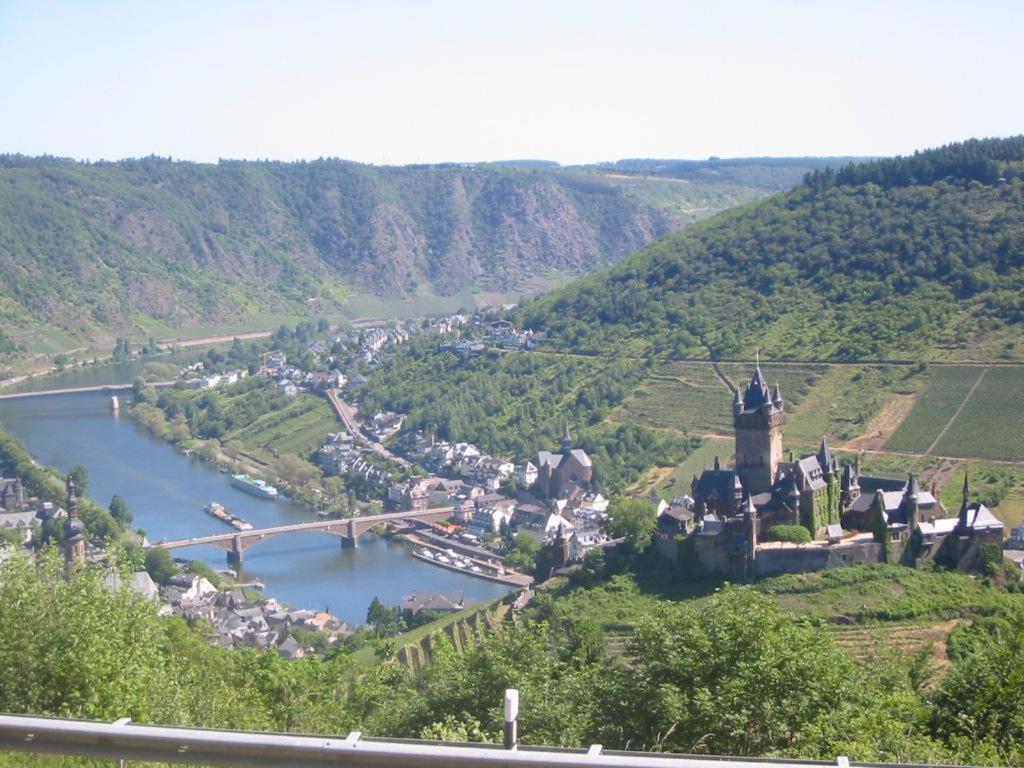 Hotel Zur Post Klotten Esterno foto